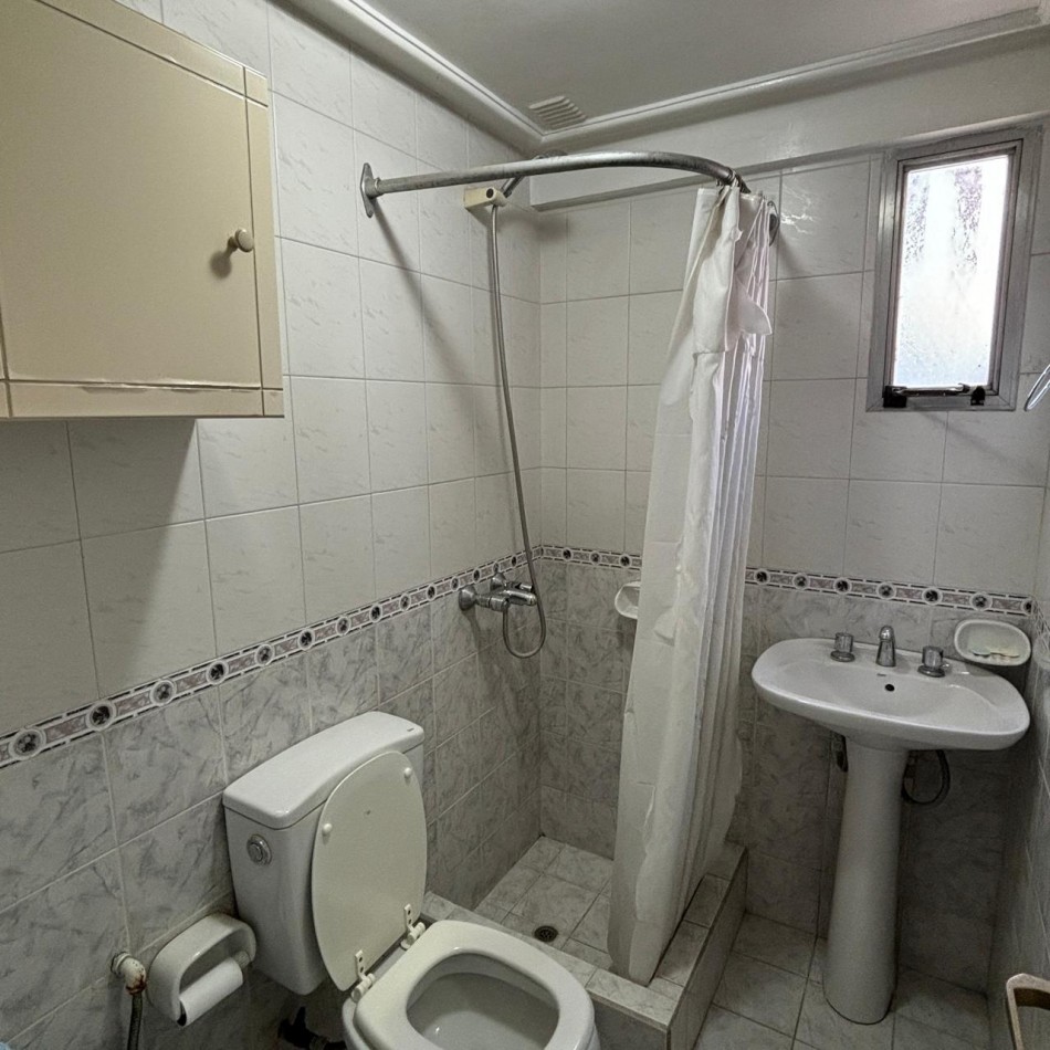 VENTA DEPARTAMENTO - LAS HERAS AL 200