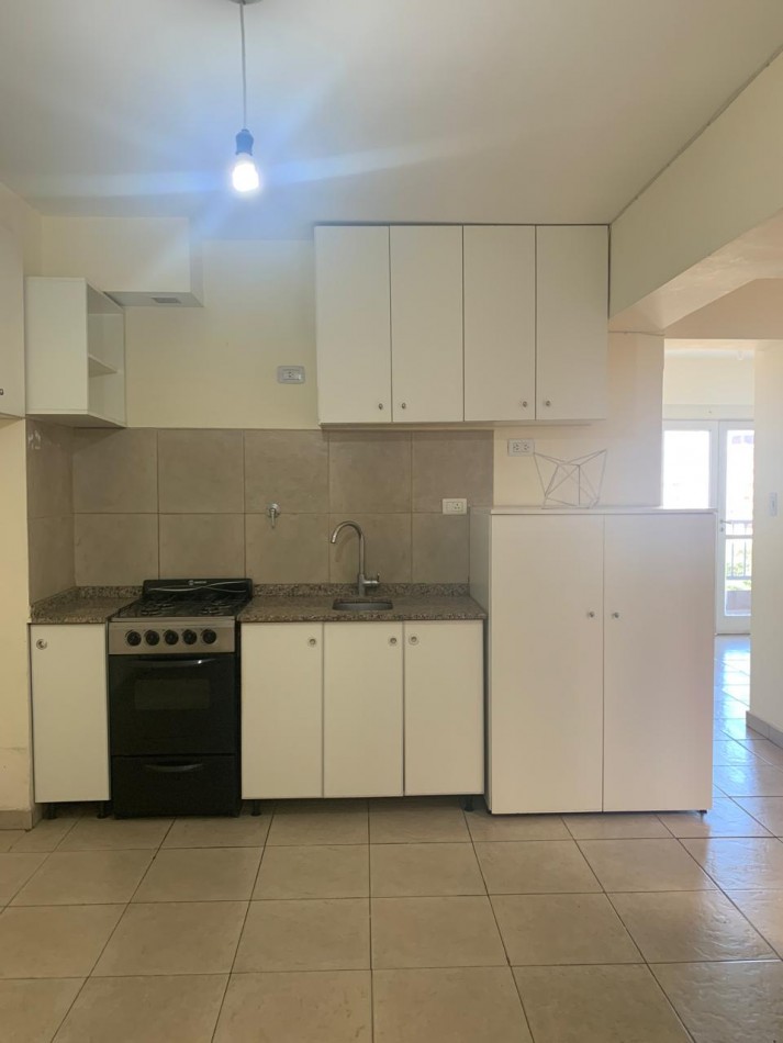 VENTA DEPTO. 1 DORM - AV AVELLANEDA 400
