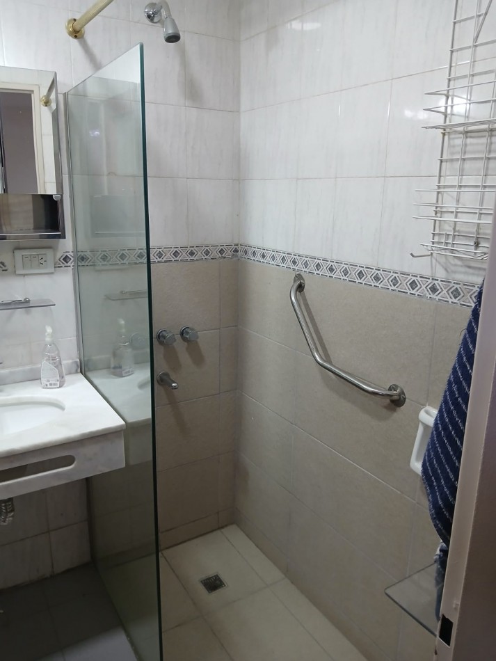 VENTA DEPTO. 2 DORM. P. B.- BARRIO SUR