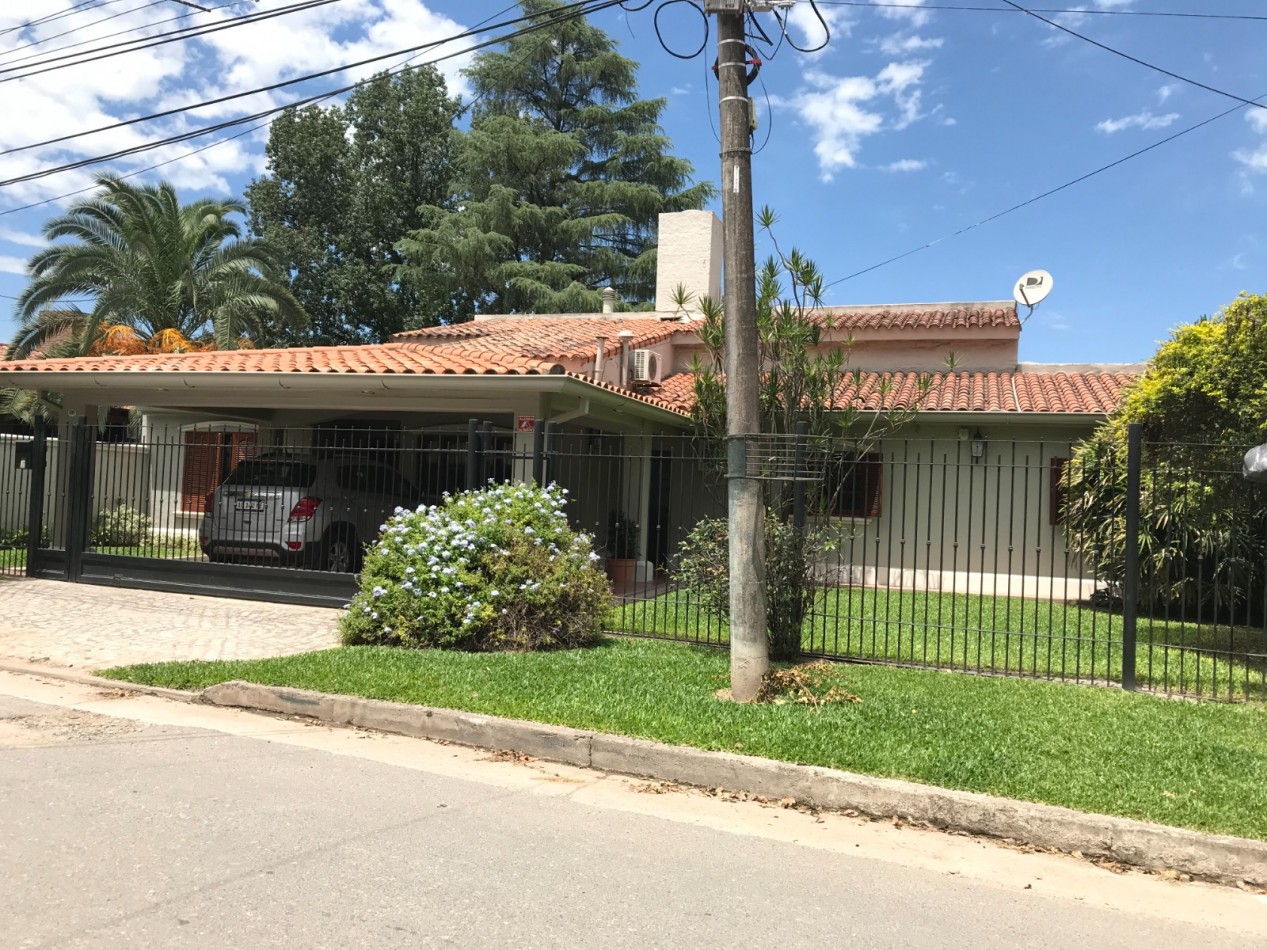 VENTA CASA - Barrio Marti Coll, Yerba Buena