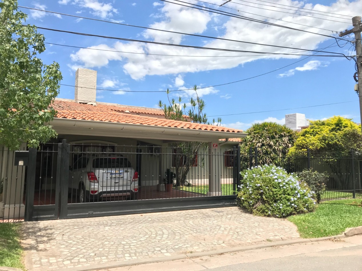 VENTA CASA - Barrio Marti Coll, Yerba Buena